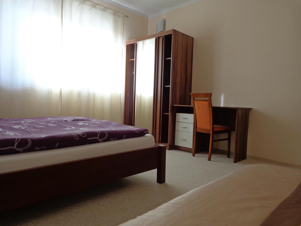 Penzion Reduta Oravsky Podzamok Exterior photo